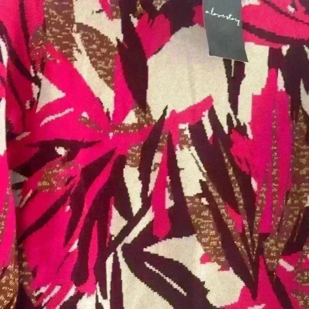 New a…love story Sweater Top Pink Gold Brown Crew Neck Pullover Size Small NWT. - Picture 4 of 5
